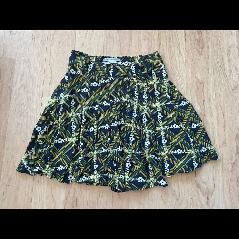Urban Outfitter green patterned skirt